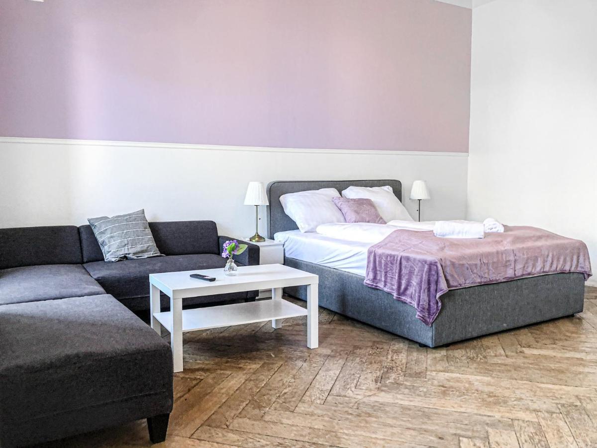 Commodious 2Br Apt. Near Akh-Perfect For Groups เวียนนา ภายนอก รูปภาพ